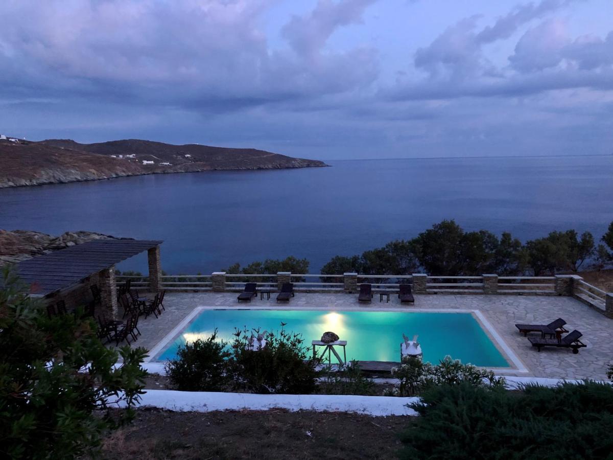 En Plo Aparthotel Agios Romanos Exterior foto