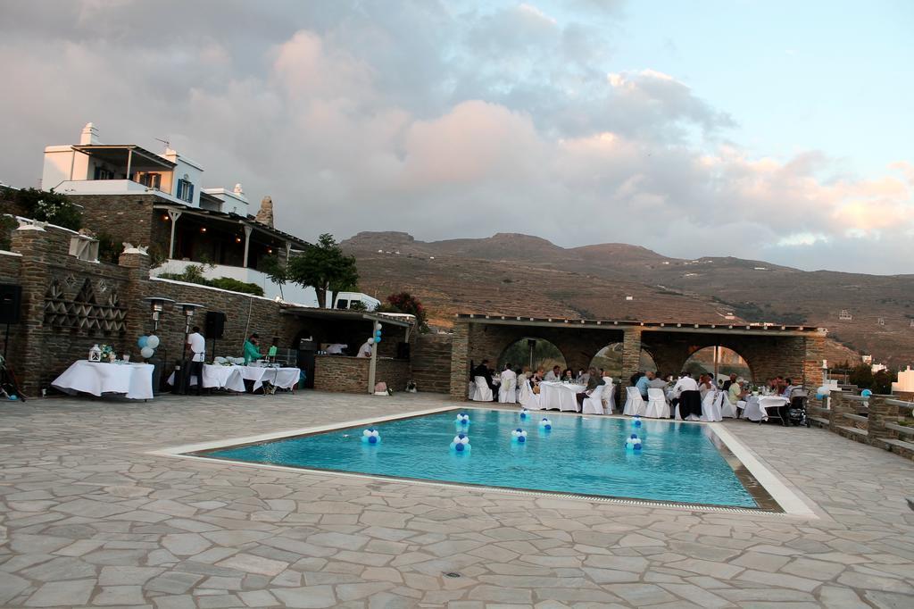 En Plo Aparthotel Agios Romanos Exterior foto