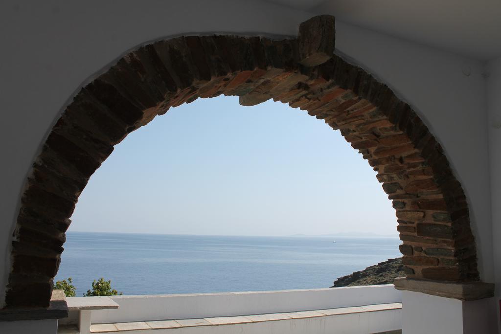 En Plo Aparthotel Agios Romanos Exterior foto
