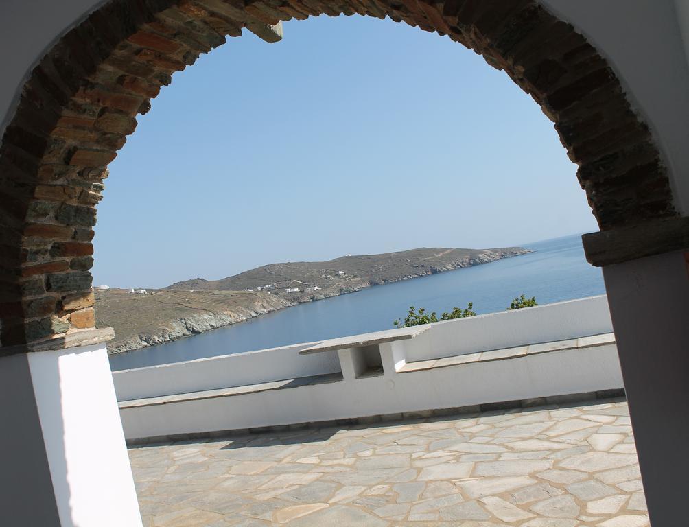 En Plo Aparthotel Agios Romanos Exterior foto