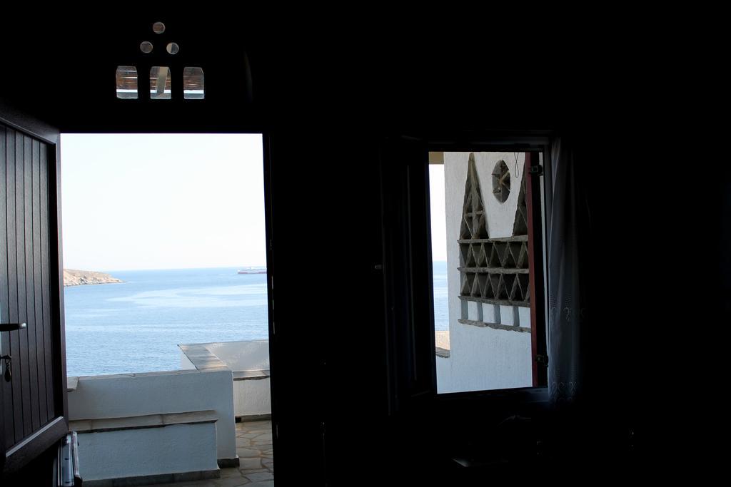 En Plo Aparthotel Agios Romanos Exterior foto