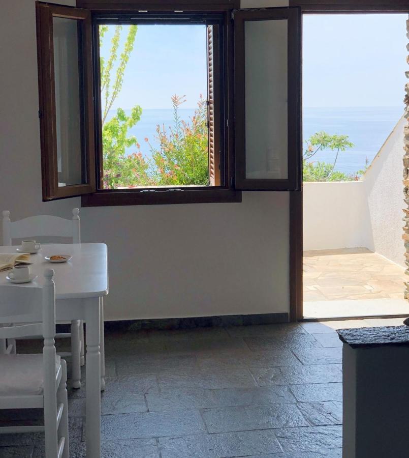 En Plo Aparthotel Agios Romanos Exterior foto